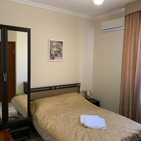 Guest House Aphyn Leto Gagra Exterior photo