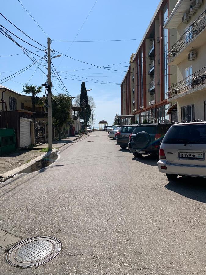 Guest House Aphyn Leto Gagra Exterior photo